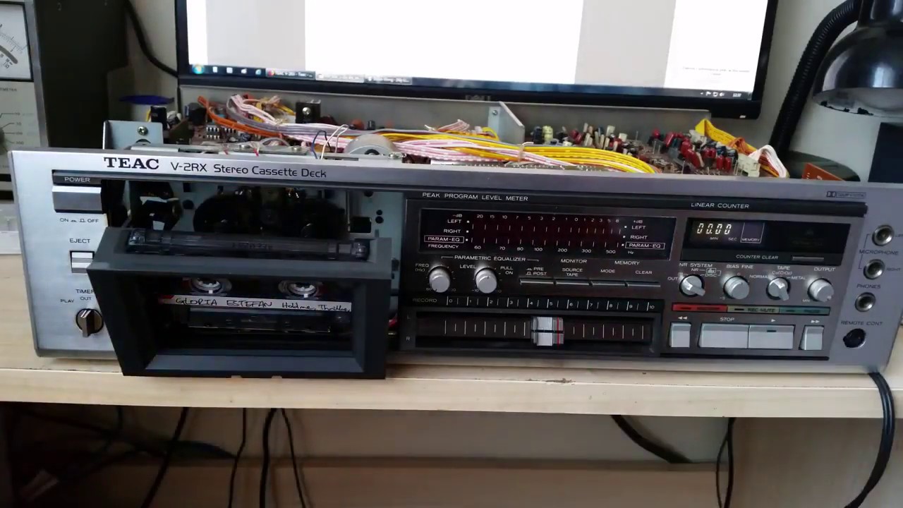 TEAC V-2RX first start. - YouTube
