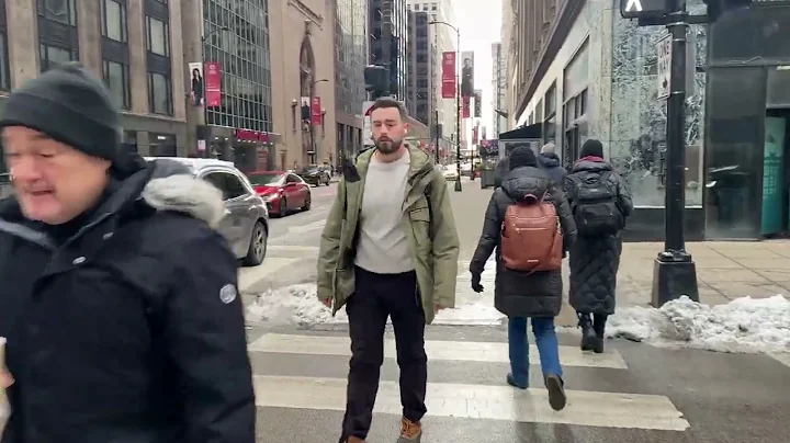 Chicago Morning Walk ❄️ Commute Walking Tour on December 8 2025 | 4K