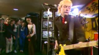 Toy Dolls - She Goes To Fino's (Live The Tube 1983) - YouTube