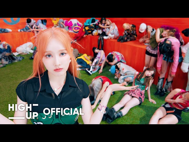 STAYC(스테이씨) 'Bubble' MV class=