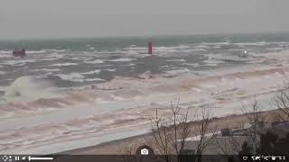https   www earthcam com usa michigan grandhaven lakemichigan  cam=lakemichigan   Google Chrome 2 24