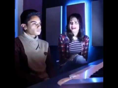 كل ما اقربلك تبعدني عنك مسافات