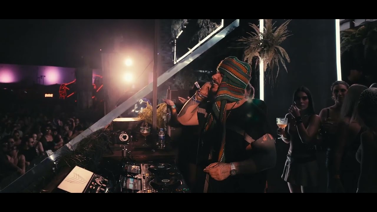 Vintage Culture playing "Lost Time" by Cafius @ DNA ART CAR 2025 | Camboriú, Brazil