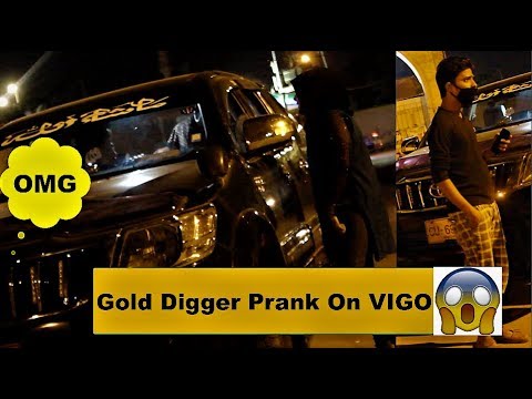 best-gold-digger-prank-in-pakistan-|-karachi-pranks-|-omg