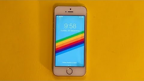 iPhone SE on official iOS 15