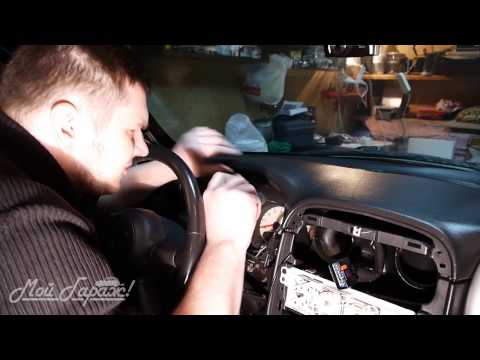 Видео: Как сменяте светлините на таблото на PT Cruiser?