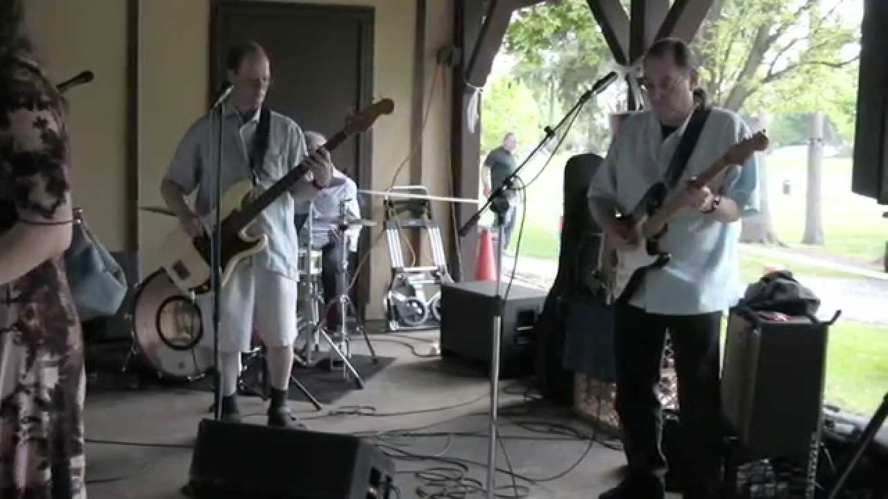 the Kool Kats : Dentyne Red