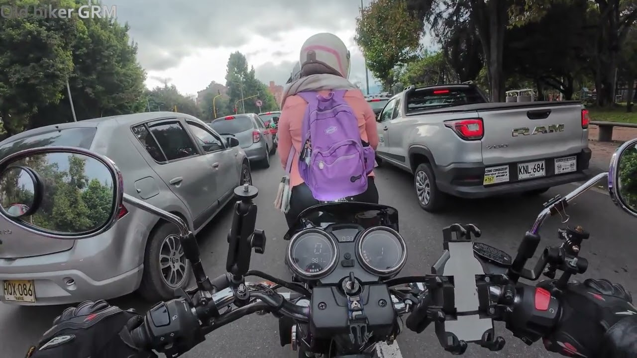 De Berlín suba a Berlin norte - Bogotá, Suzuki GN 125