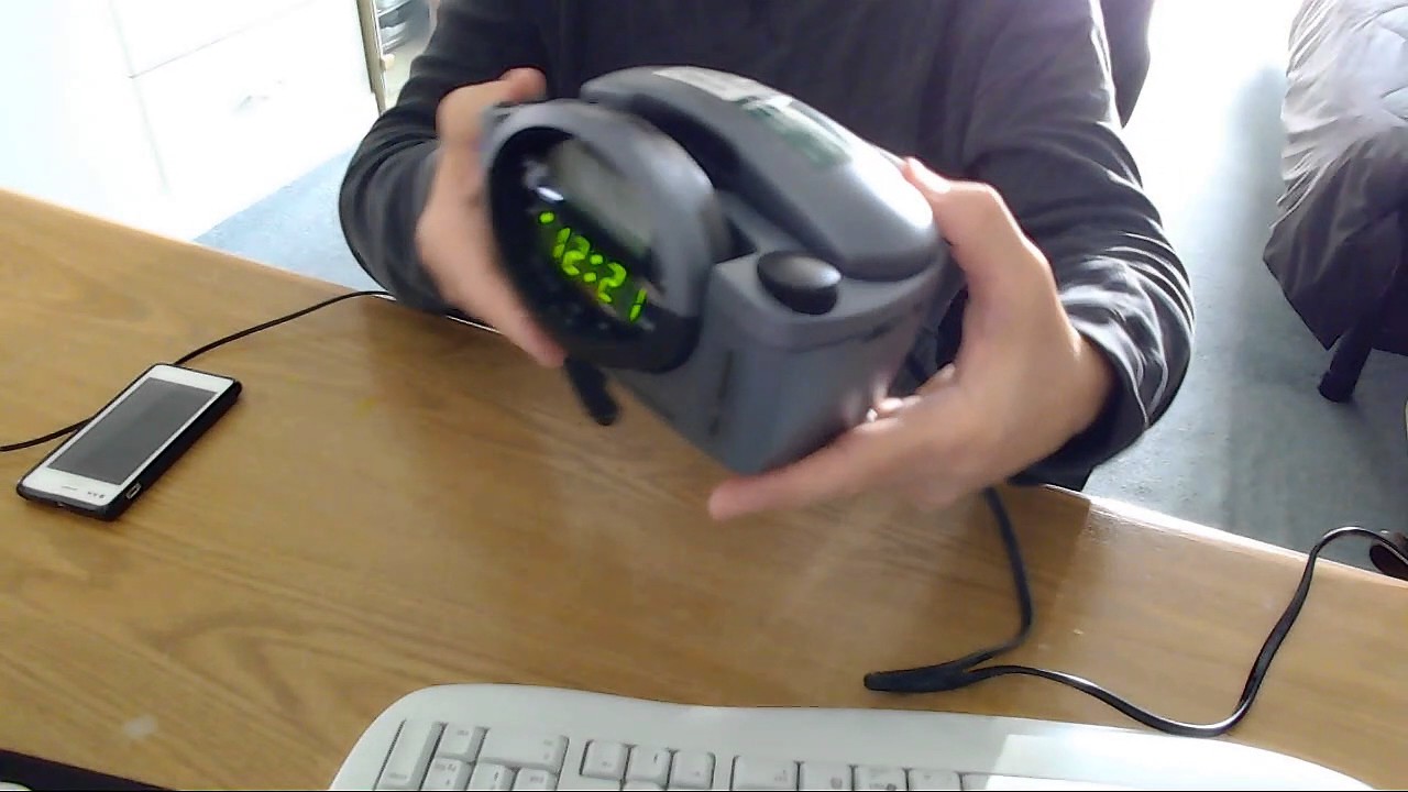 ConairPhone Clock Radio CID400 Demo Video - YouTube