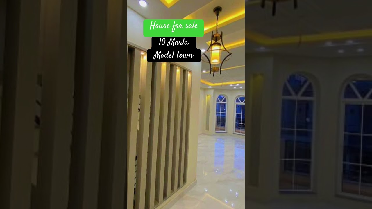 Model Town House for Sale. 