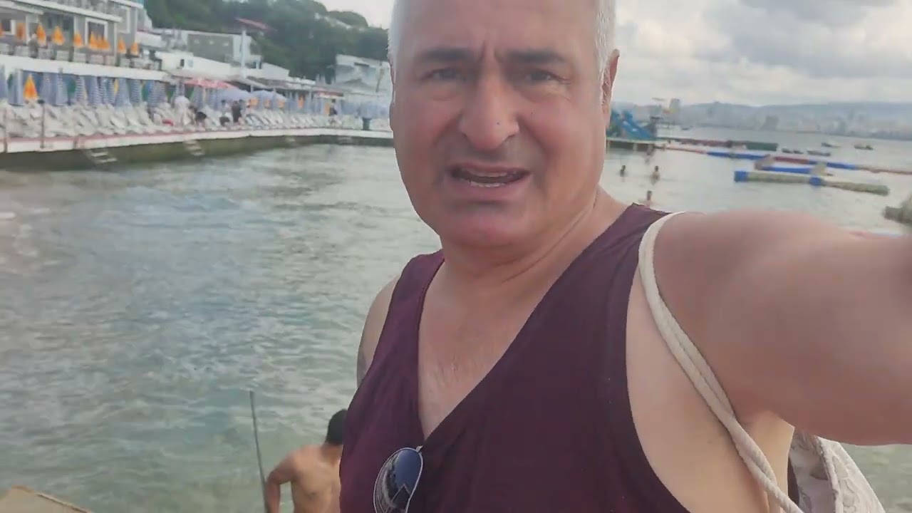 Büyük Ada Nakibey plajı. Bira 60 tl.