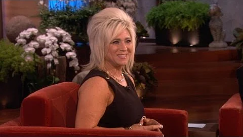 The 'Long Island Medium' Stuns the Audience