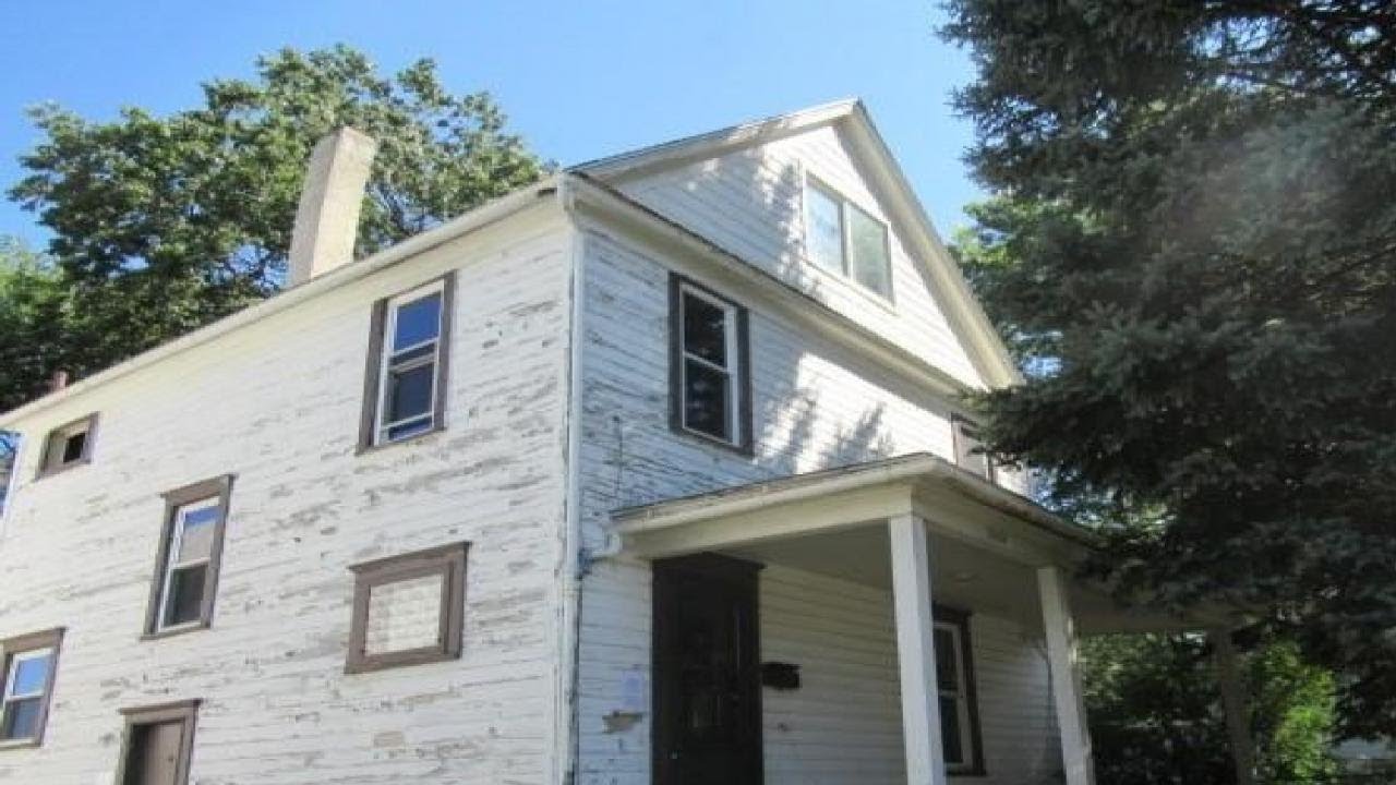 1343 Moore Street, Akron, OH Presented by Cynthia Simpson. YouTube