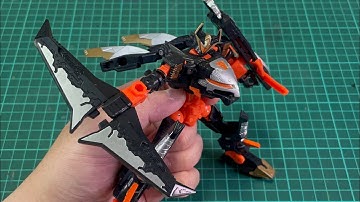 Transformers Age of the Primes Deluxe Class Cybertron Sideways (Robot mode to Jet mode)