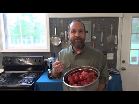 how to make strawberry wine