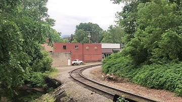 NS 61F On The SWP Railroad With a Very Weird Set Up