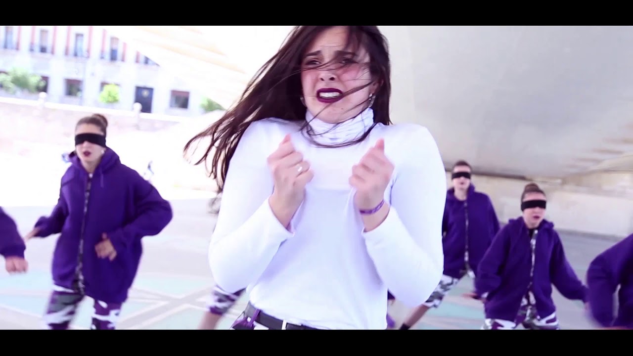 OUTTA DISTRICT A - Coreografía contra la violencia de género