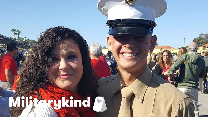 Marine crashes bridal shower and makes bride cry | Militarykind - DayDayNews
