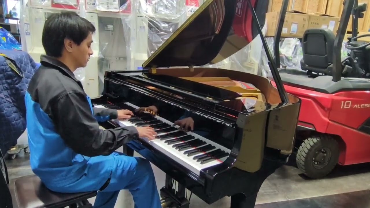 中古グランドピアノ KAWAI 500 奥行き178cm 製造1967年