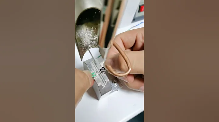 Soldering electronic technology 電阻焊引線一次4個 自動化設備廠家 自動焊錫機 - 天天要聞