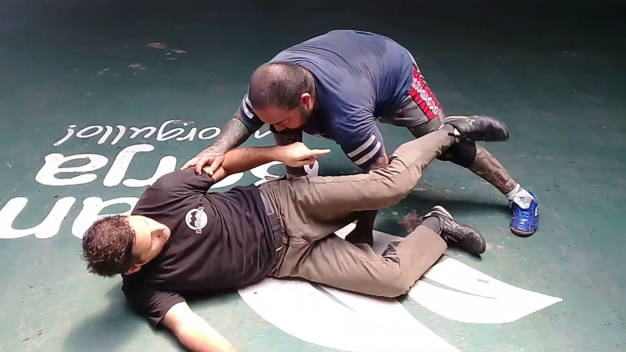 Ground Fighting Strikes And Kicks _ Lucha En El Suelo Golpes Y Patadas _ 3 _ 8DIC18