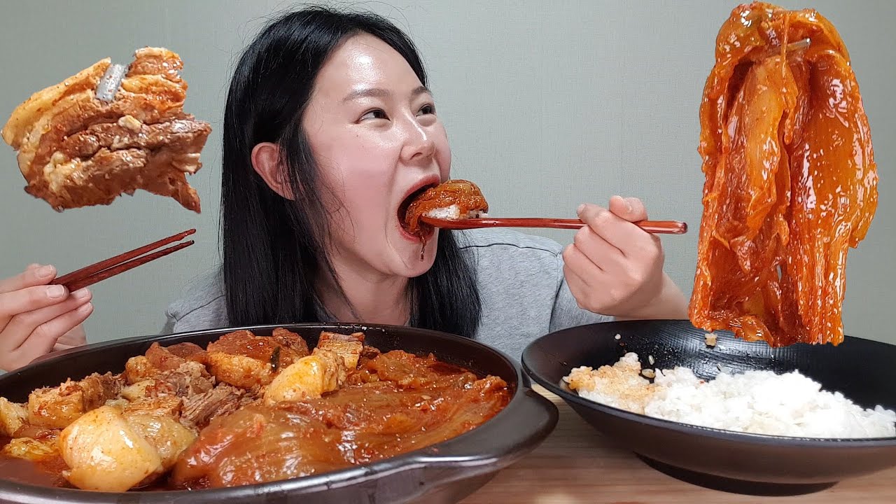 김치찜 쿨타임⏰️ 김치찜이 있었는데요~😲 없었습니다🤤 입에서 사르르 녹는 🔥묵은지 통삼겹 김치찜 먹방 spicy kimchijjim mukbang