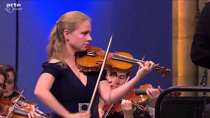 Julia Fischer performs Mendelssohn at the Saint-De...