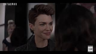 Batwoman Nicole Kang Not Just A Party Girl The Cw