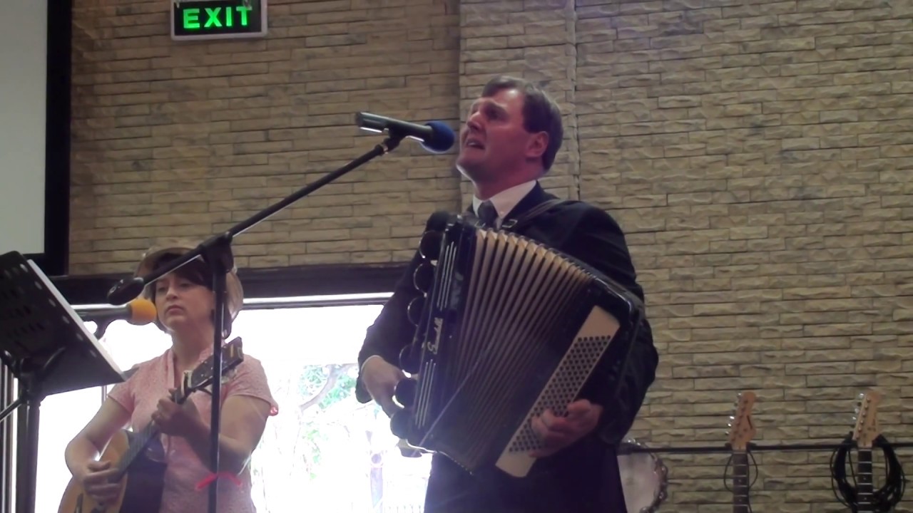 Josua moenie twyfel. Lede in Christus 2018. Paul en Welma van der Walt saam Jaun Du Preez