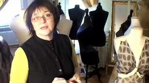 Elizabeth Hawes for auctionfashionis...
