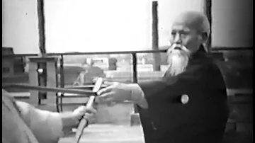 Morihei Ueshiba O Sensei - Rare Aikido Demonstration (1957) 合気道植芝 盛平