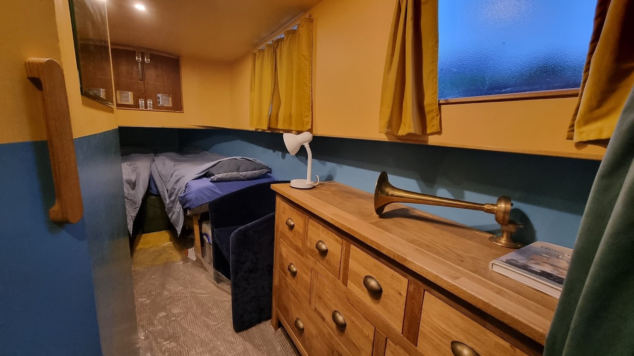 For Sale - Bespoke Live-Aboard/Cruiser Dutch Barge Style Narrowboat