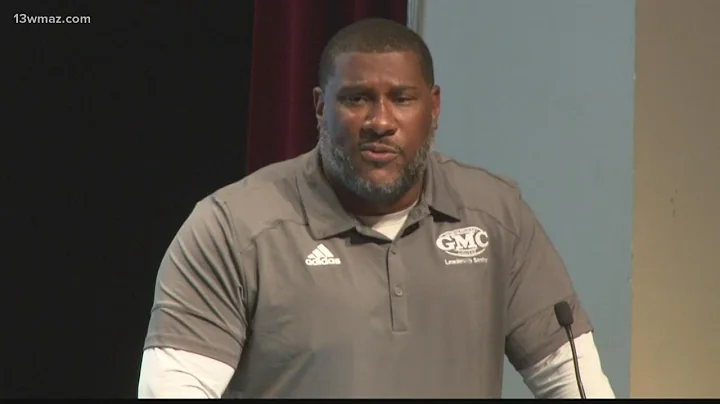 Ex-UGA star, current NFL coach Tony Gilbert highli...