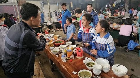 Đặc sản chợ phiên Mèo Vạc món ngon ngôi làng Hấu Chua. Nguyễn Tất Thắng