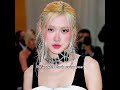 BLACK IS HER COLOR 😮‍💨💋... #blackpink #blink #kpop #jisoo #jennie #lisa #rosé #fyp
