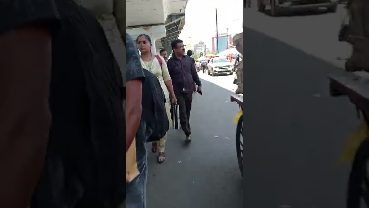 Patna station market lagta hai