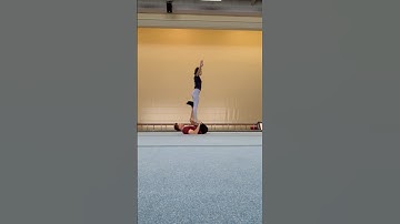 Fun acro flow ❤️ #acroyoga #acro #acrobatics #fun