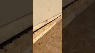 Abutment vent flat roof detail #vent #roof #flatroof #carpentry #woodwork #building #construction