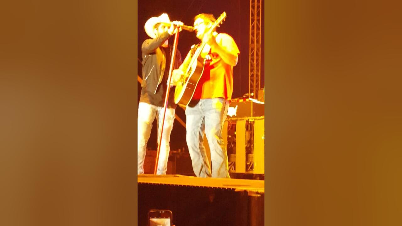 thomas rhett Guthrie Center river Ruckus with Adam mohr from coon