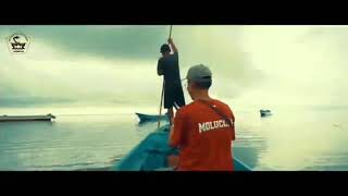 Nusalaut Island