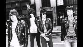 Ramones - Come on, Let's go! (Rocknroll Highschool Soundtrack) chords