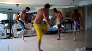 SHUFFLE at my 21st - moggzy, bdog, matty p and richie cardo shuffle to im in the house...