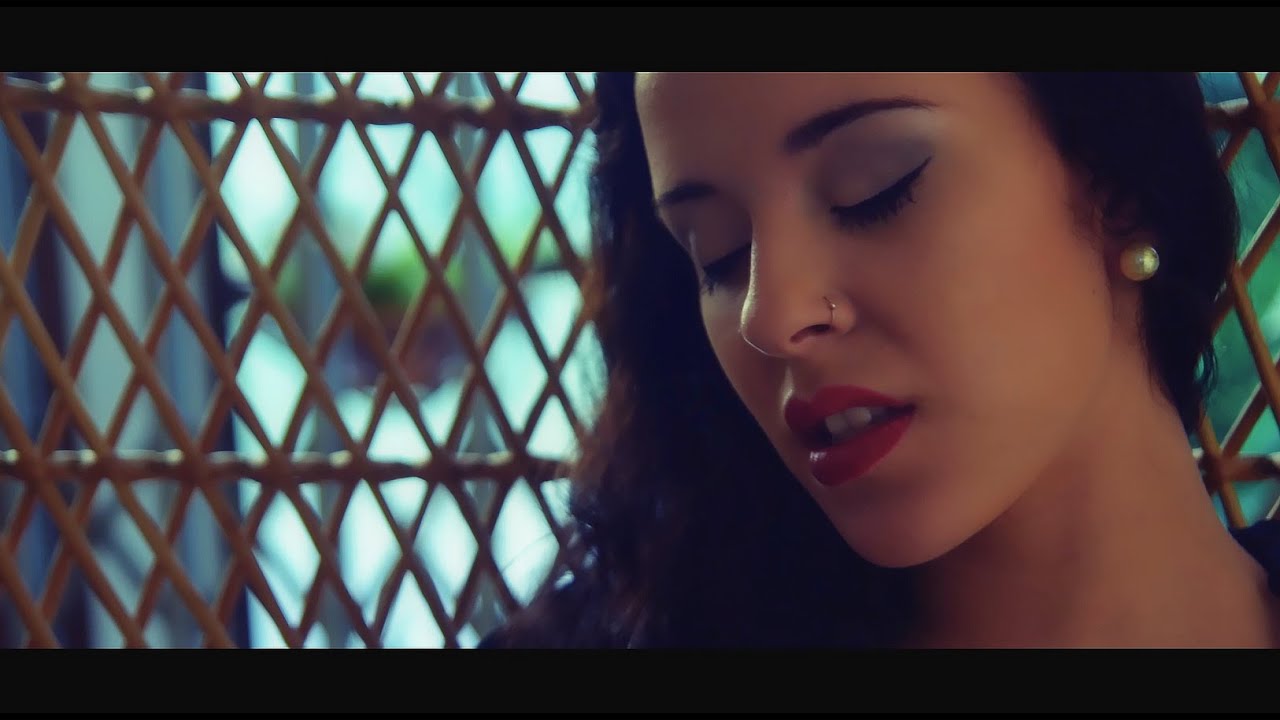 Sophie Silva - Ai Ai (Video Oficial)