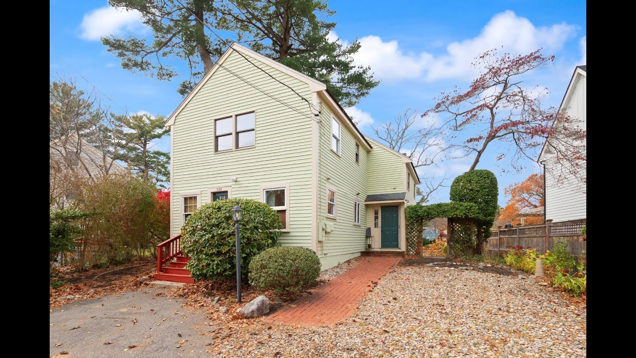 320 Pillings Pond Road Lynnfield, MA | ColdwellBankerHomes.com