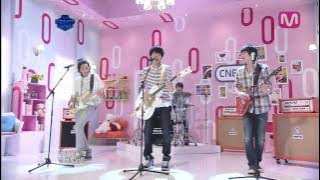 CNBlue (씨엔블루) - Love Girl (러브걸) (0421 Mcountdown)