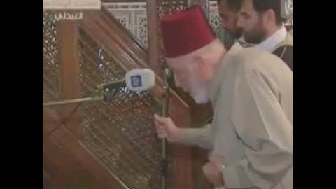 مقرئ المسجد الأقصى الشيخ محمد رشاد الشريف بتلاوة رائعة وبصوت شجي