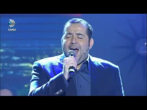 Ata Demirer - Caruso -Dedikodu Beyaz Show Canli Performans