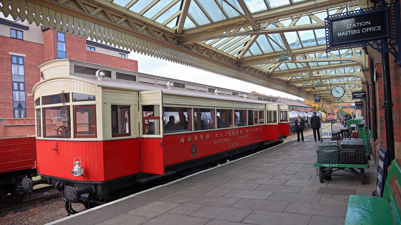 1903 Electric Autocar rides around the Great Central Railway (2023)