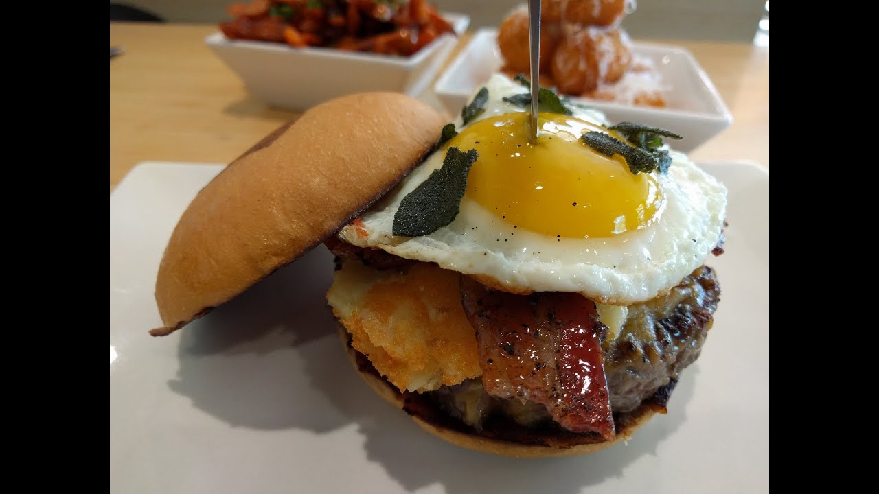 Alton Brown creates Umami's Breakfast Burger The Burger Crawl Ep