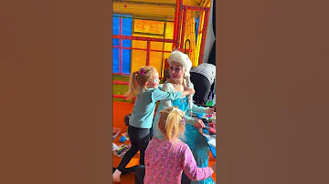 Julia S Makeup By Elsa FROZEN Elsa Works Her Magic Elsa Frozen Meeting 